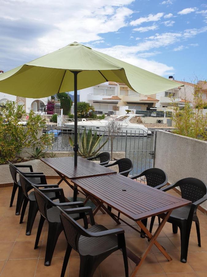 Casa Con Amarre Privado Ref 214 Vila Empuriabrava Exterior foto